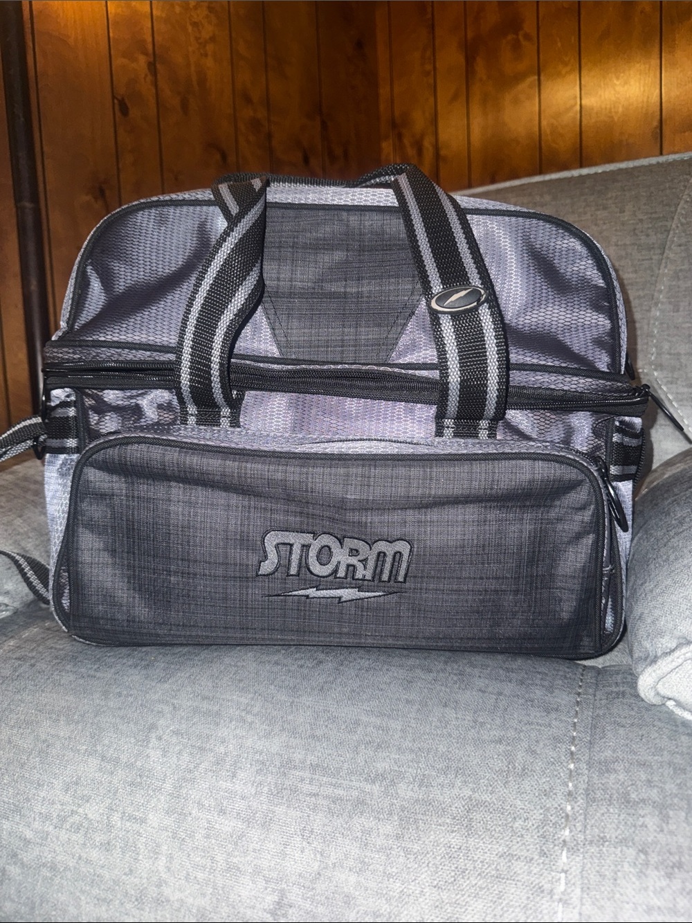 Storm Men's Gray Bowling Duffel Bag with Black Accents holds 2 balls and shoes